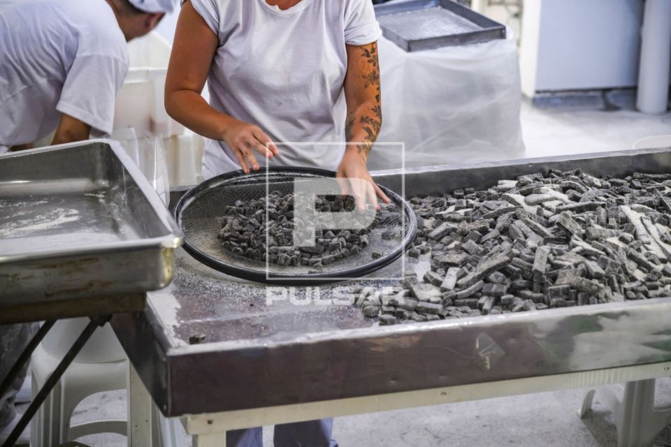 Fabricação de balas de banana