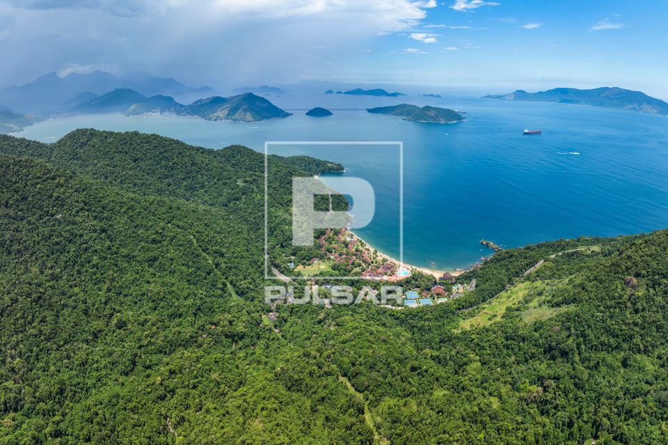 Vista de drone da Praia Grande - Costa Verde
