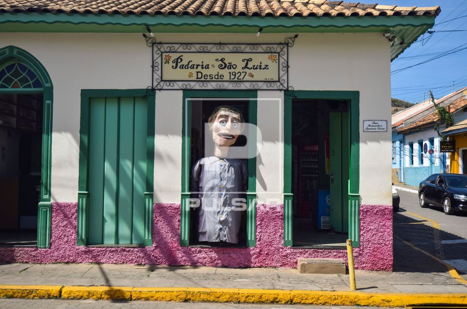 Padaria instalada em casa colonial no centro histórico