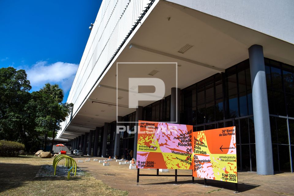 Entrada da 36ª Bienal Internacional de São Paulo no Pavilhão Ciccillo Matarazzo - Parque do Ibirapuera