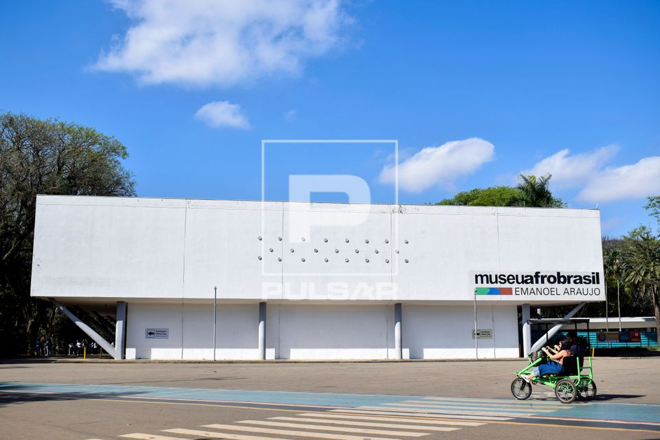 Fachada do Museu Afro Brasil Emanoel Araujo no Pavilhão Padre Manoel da Nóbrega do Parque do Ibirapuera