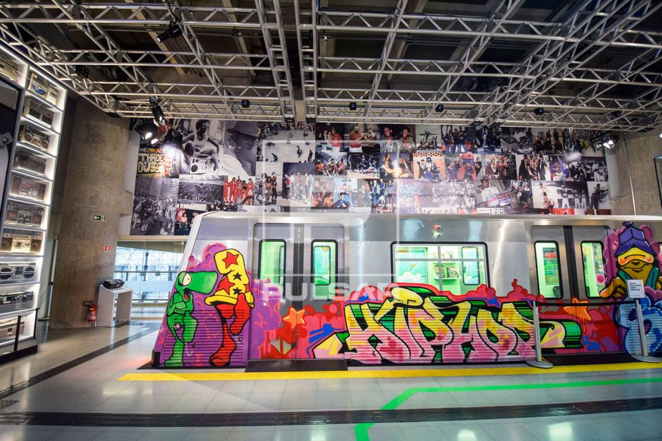 Exposição HIP-HOP 80’sp – São Paulo na Onda do Break no Sesc 24 de Maio - centro