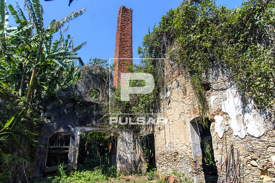 Ruínas de antiga fábrica de tecidos Lanifício Alto da Boa Vista