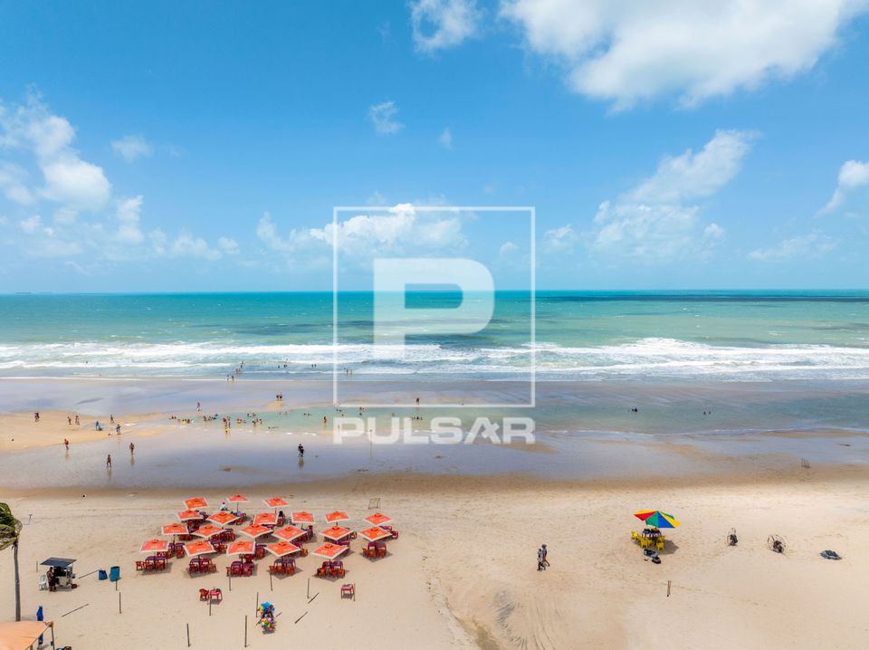 Vista de drone da Praia do Futuro 
