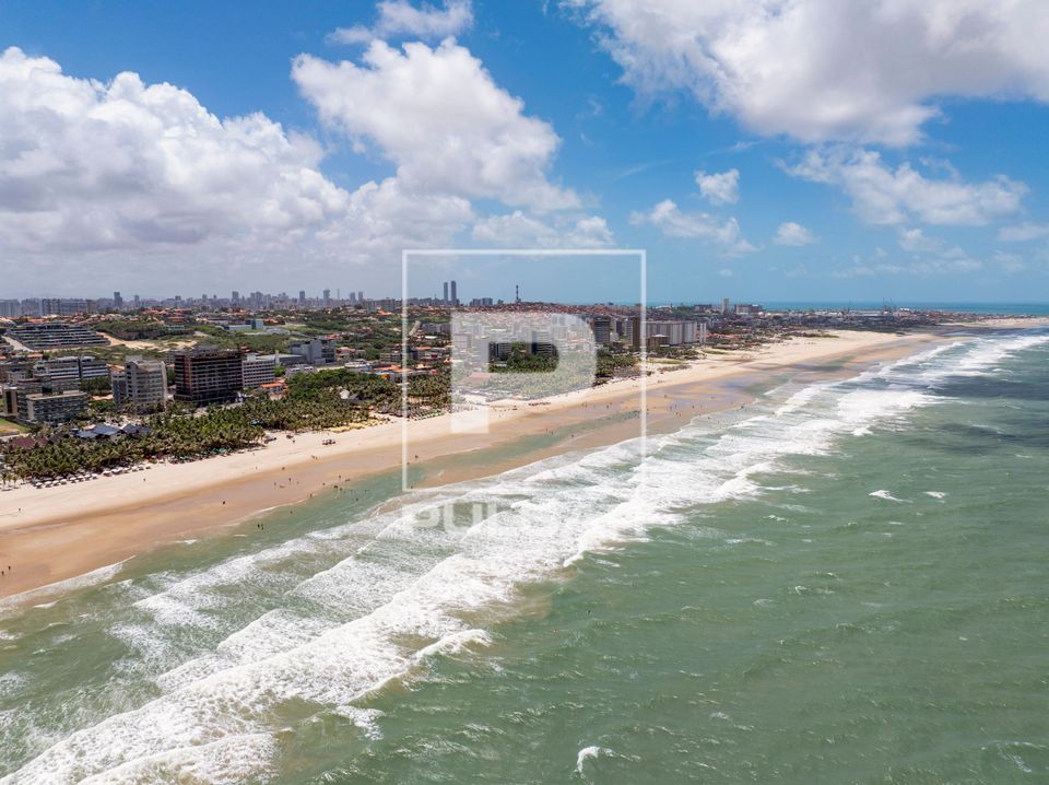 Vista de drone da Praia do Futuro 