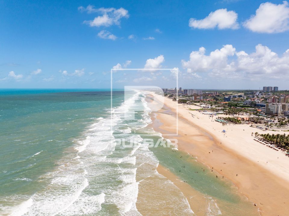 Vista de drone da Praia do Futuro 