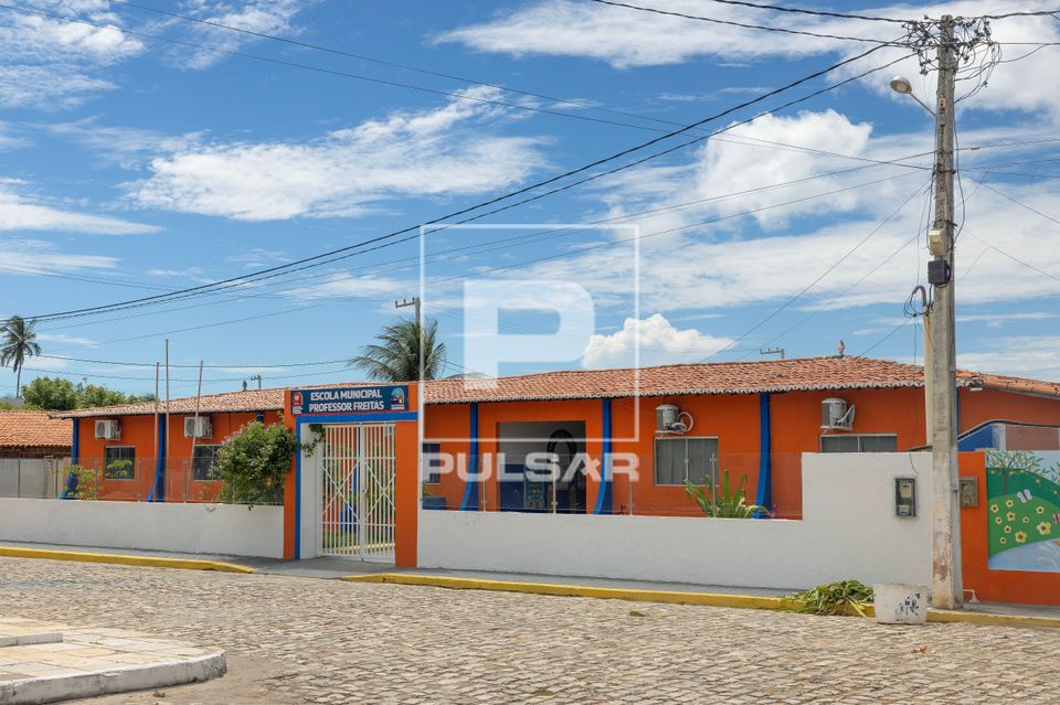 Escola Municipal Professor Feitas de ensino fundamental e EJA - Ensino de Jovens e Adultos