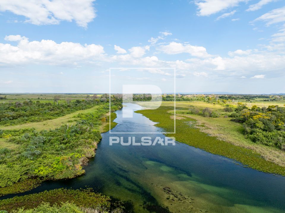 Vista de drone do Rio Paraguai-Mirim - sub-região Pantanal do Paraguai - Pantanal Sul