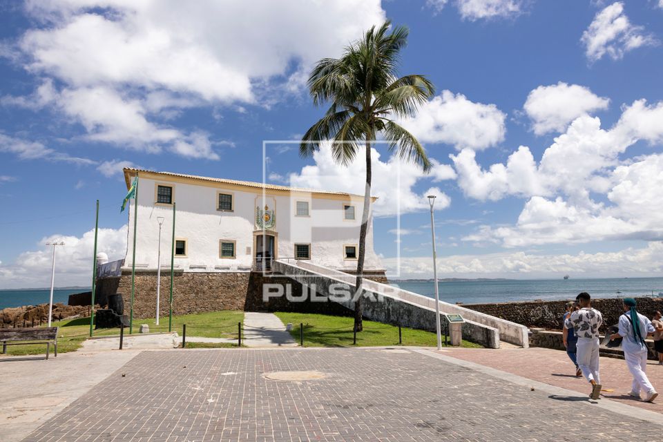 Forte de Santa Maria com Espaço Pierre Verger da Fotografia Baiana - praça Amigos da Marinha - bairro Porto 