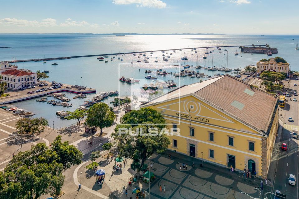 Mercado Modelo - mercado de artesanato - com Galeria Modelo no sub-solo - praça Maria Felipa - bairro do Com�