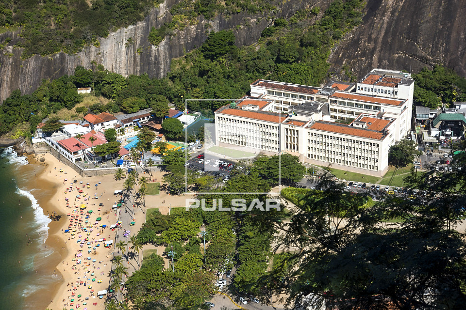 Vista de cima do Instituto Militar de Engenharia - Praia Vermelha ...