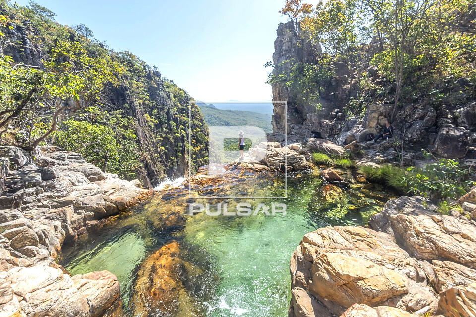 Córrego Águas Lindas - Serra das Traíras - paredão norte da
