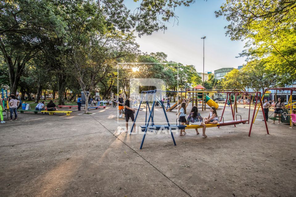 Parque infantil na Praça da Lagoa - centro da cidade