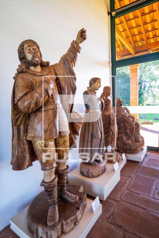 Esculturas sacras missioneiras em exposição no Museu das Missões - Sítio Arqueológico São Miguel Arcanjo