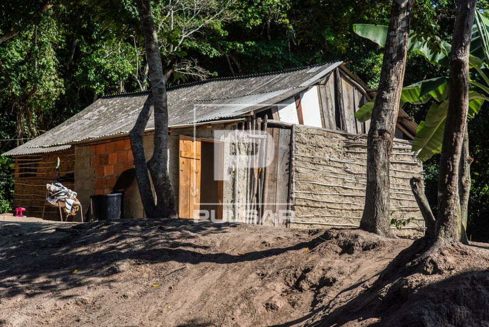 Casa na Aldeia Mata Verde Bonita ou Tekoa Ka'Aguy Ovy Porã da etnia Guarani Mbya