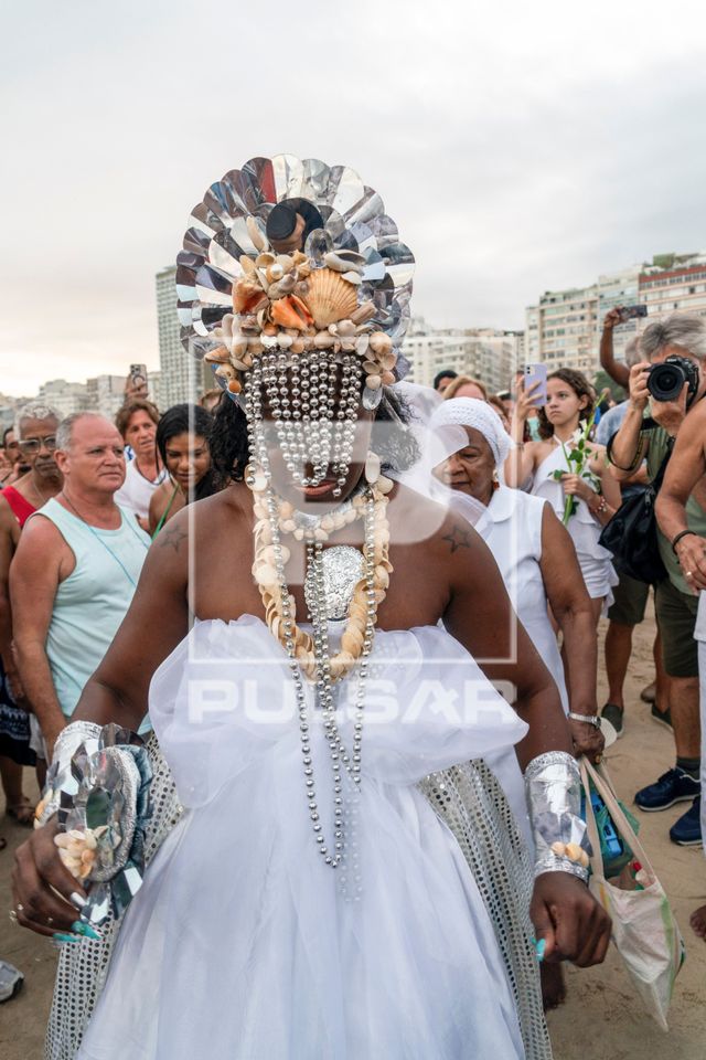 22ª Festa de Iemanjá promovida pelo Mercadão de Madureira na Praia de Copacabana