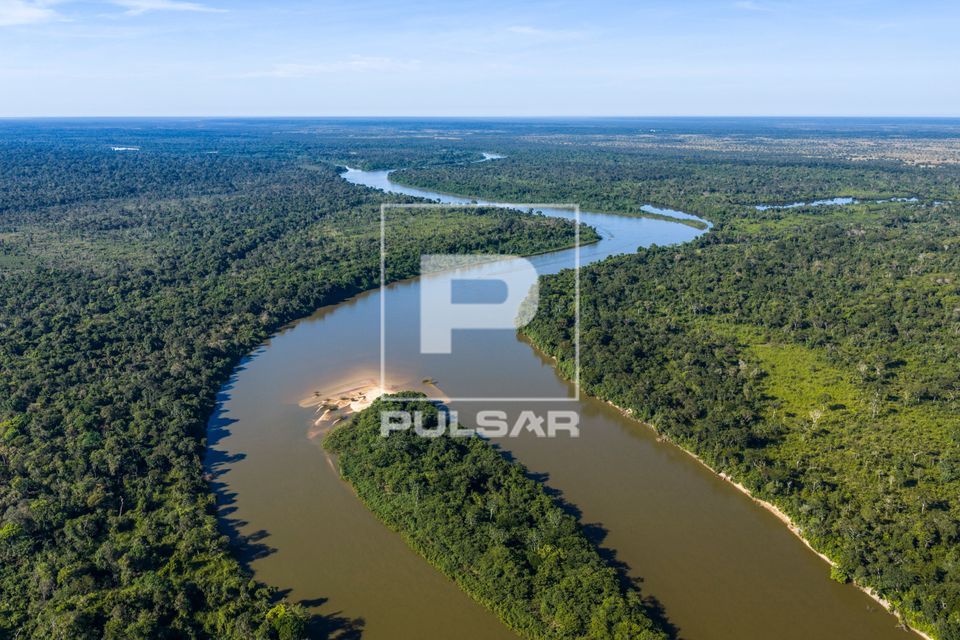 Vista de drone do Rio Culuene ou Kuluene - Parque Indígena do Xingu