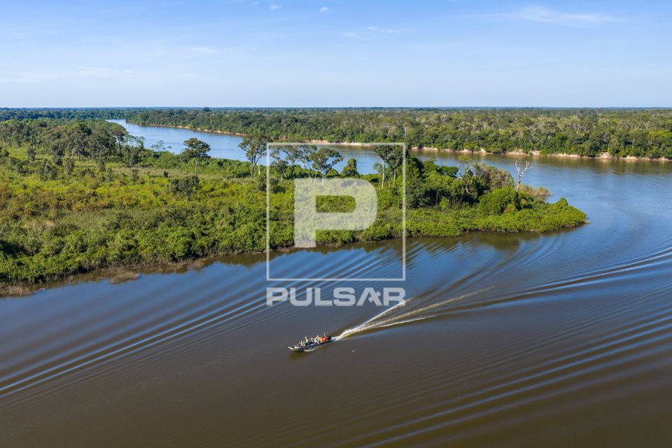 Médicos da ONG Xingu+Catu navegando pelo Rio Culuene - Parque Indígena do Xingu