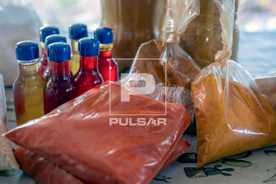 Produtos culinários artesanais derivados da sociobioeconomia : óleo de buriti , óleo de pequi , cúrcuma , 
