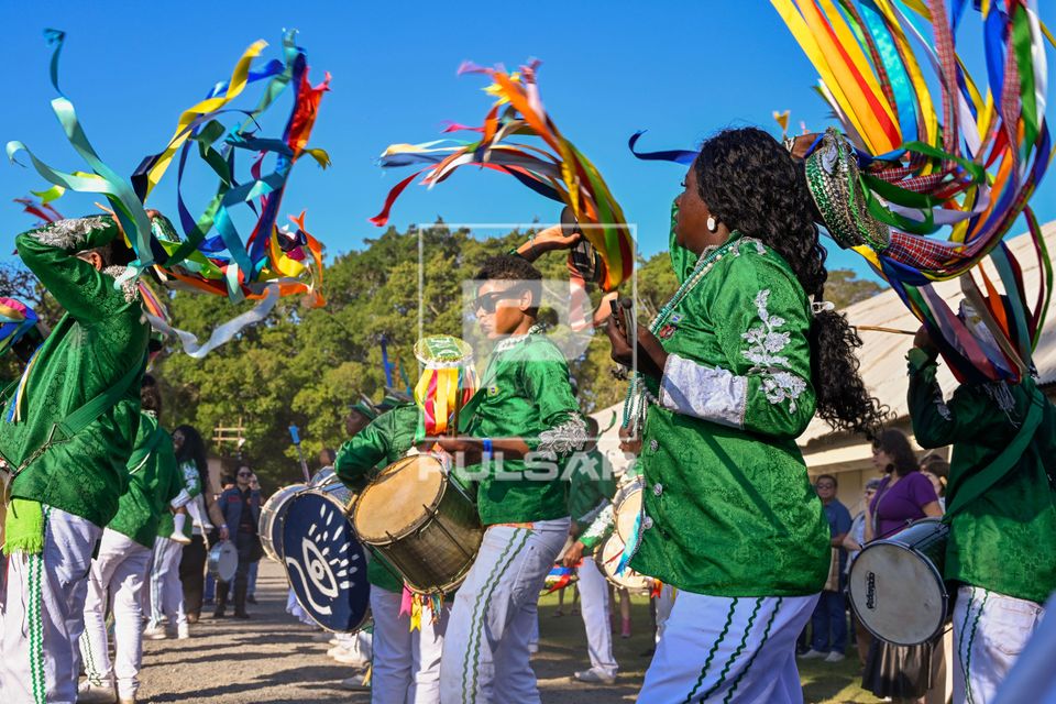 Apresentação do Grupo Congada Santa Efigênia de Mogi das Cruzes - SP no Festival de Cultura Tradicional Pau
