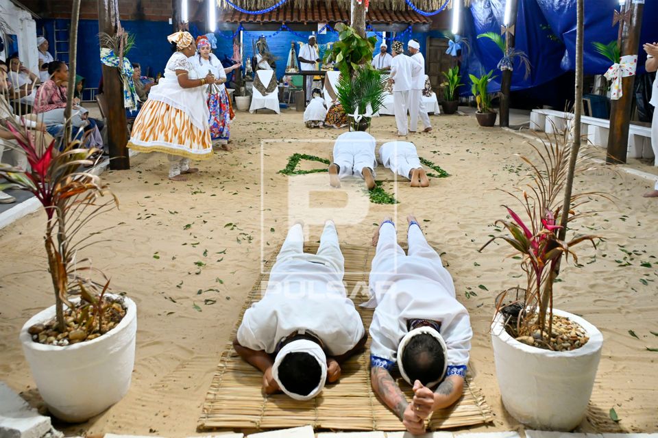Cerimônia de candomblé na Festa de Oxalá no Centro Cultural Ogúm 7 Espadas