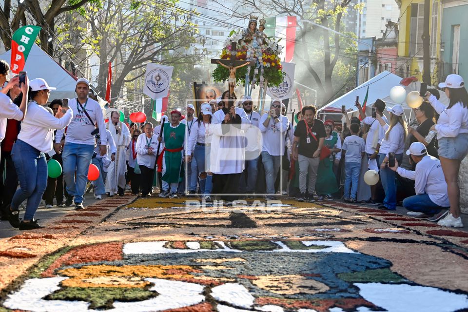 Procissão da 100ª edição da Festa Nossa Senhora Achiropita - bairro do Bixiga