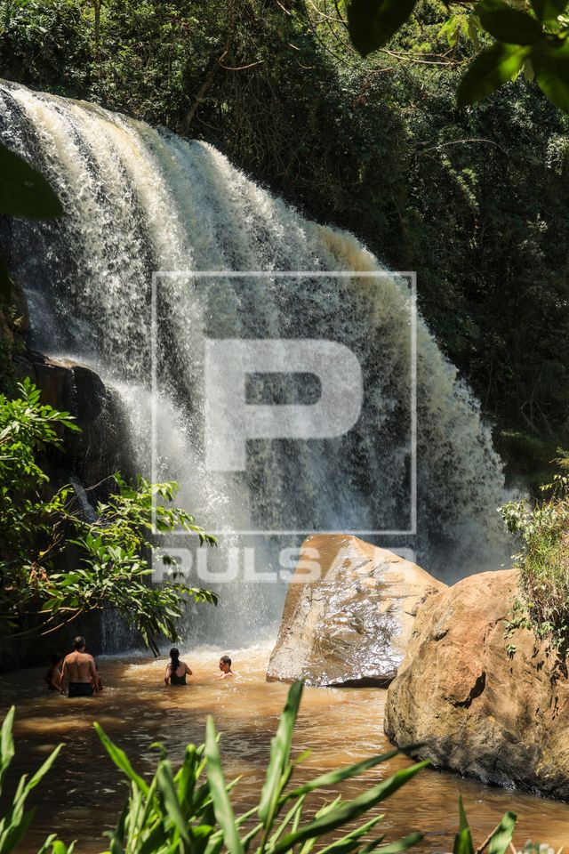 Cachoeira do Machado I - Rio das Antas na Serra da Mantiqueira