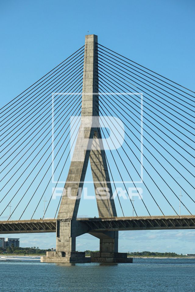 Ponte Jorge Amado da rodovia BA-001 sobre a foz do Rio Cachoeira
