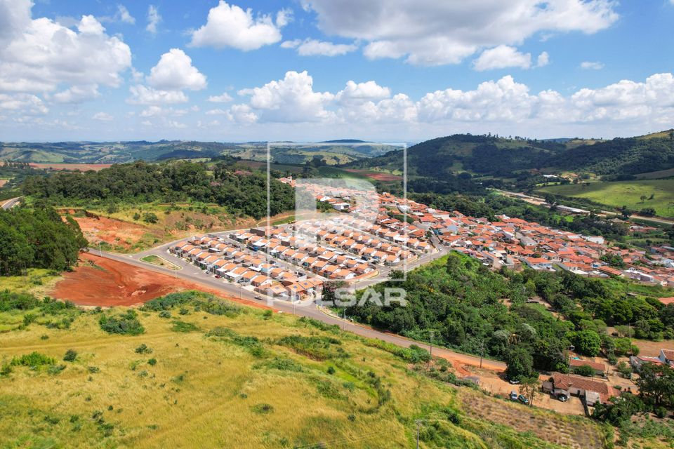 Vista de drone de conjunto habitacional de casas populares