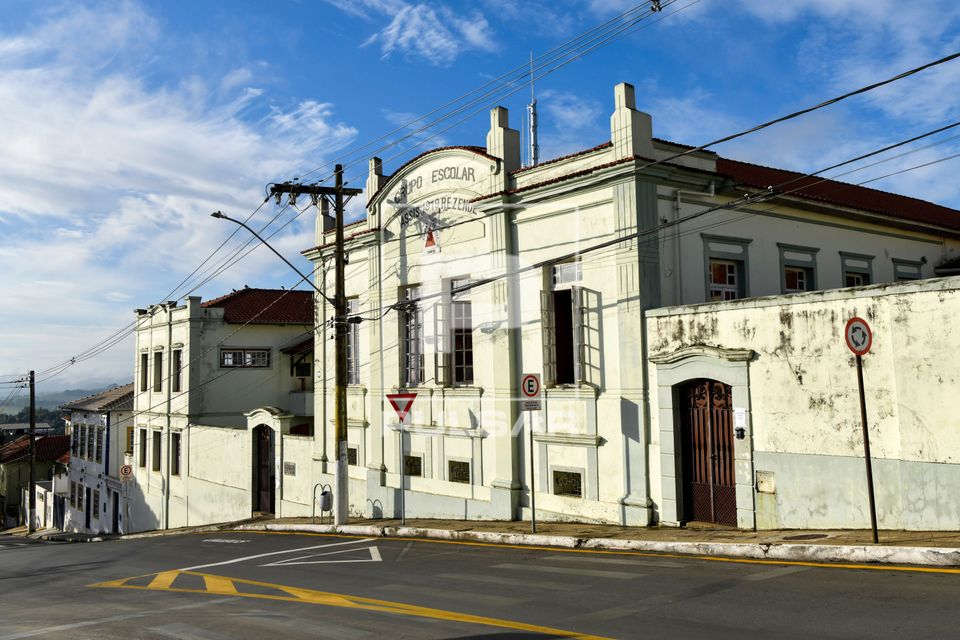 Escola Estadual Assis Resende - antigo Grupo Escolar Assis Rezende 