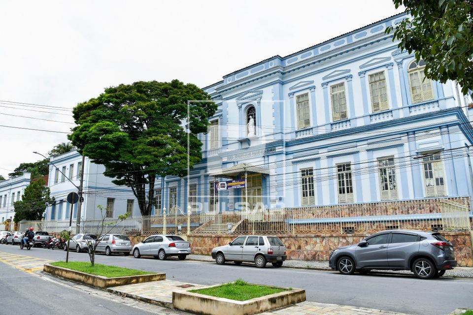Escola particular - bairro Matozinhos