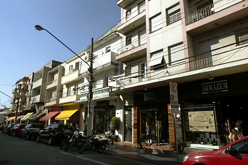 01AT843