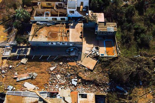 Vista de drone de moradias no bairro Navegantes destruídas após a enchente no Vale do Taquari