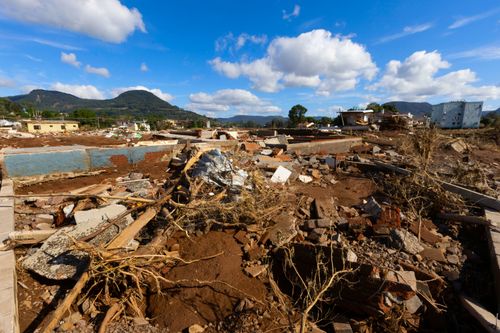 Casas da cidade destruídas pelas enchentes no Vale do Taquari