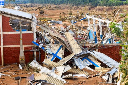 Edifício comercial destruído pela enchente no Vale do Taquari