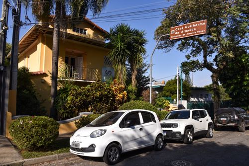 Fachada da Casa Guilherme de Almeida - bairro Sumaré 