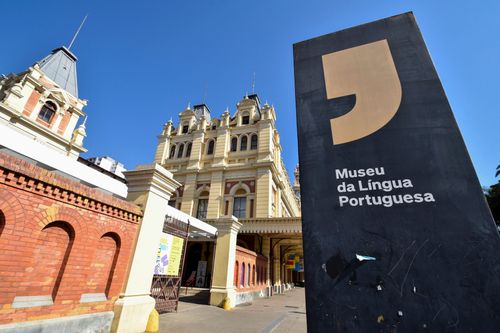 Estação da Luz - estação multimodal metrô - ferroviária e Museu da Língua Portuguesa - interliga a CPTM