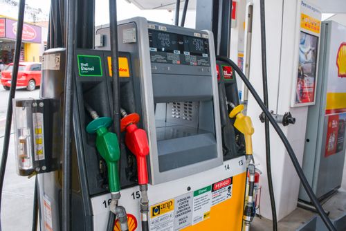 Bomba de combustíveis em posto 