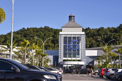 Shopping center - bairro Xixová
