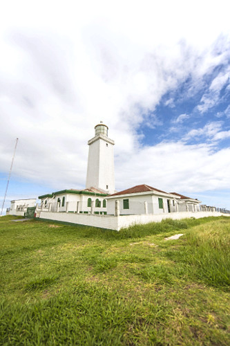 Farol de Santa Marta e casas de faroleiros - inaugurado em 1891 - Cabo de Santa Marta - Rota das Baleias