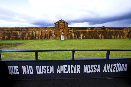 01MF425