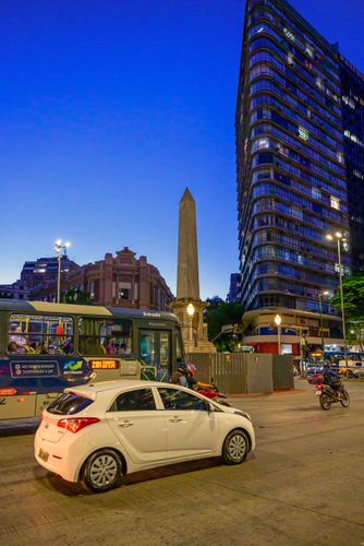 Obelisco conhecido como Pirulito na Praça Sete de Setembro - marco do centenário da Independência