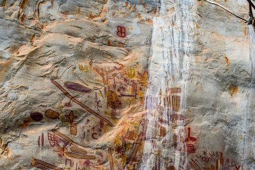 Pinturas rupestres na Lapa dos Desenhos - Parque Nacional Cavernas do Peruaçu - Mosaico Sertão Veredas-Perua