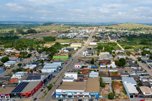  Vista de drone da cidade