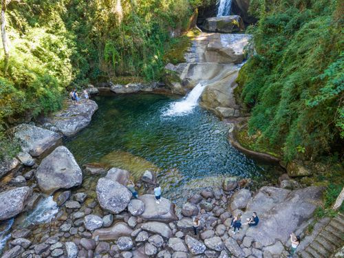 Vista de drone da Cachoeira Itaporani na parte baixa do Parque Nacional do Itatiaia no Parque Nacional do Itat