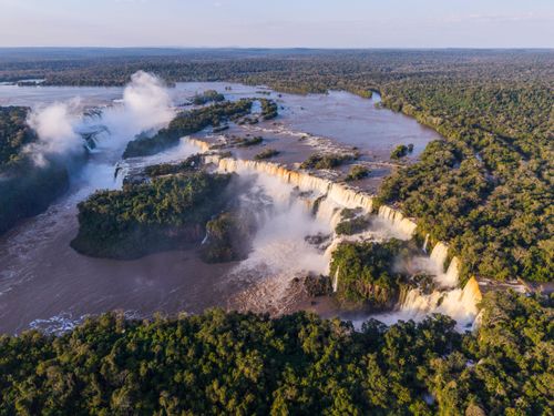 Vista de drone das Cataratas do Iguaçu - Parque Nacional do Iguaçu