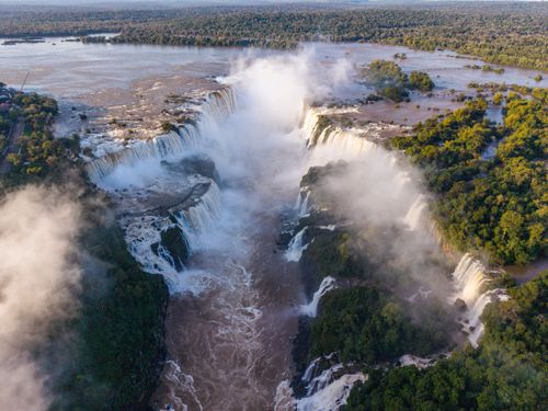 Vista de drone da Garganta do Diabo - Cataratas do Iguaçu - Parque Nacional do Iguaçu