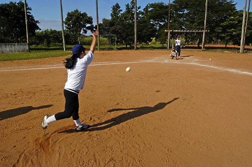 Comunidade japonesa jogando baseball em Campinas 