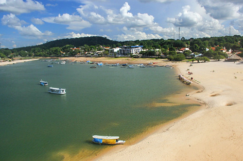 Vista de cima de praia fluvial no Rio Tapajós - Alter do Chão - 