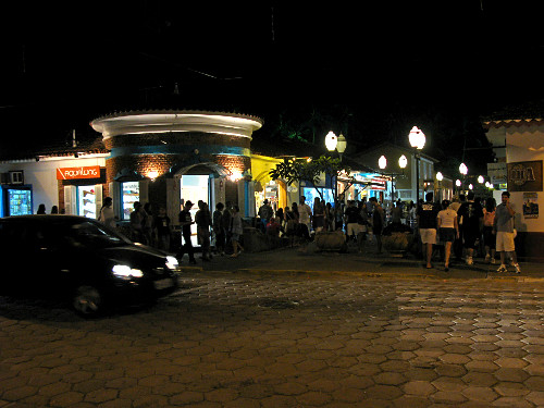 Comércio na Rua do Meio - Ilhabela - SP